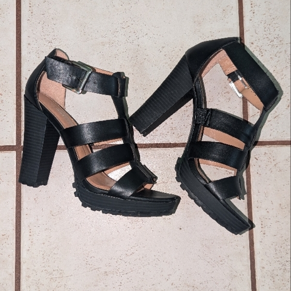 Stylish Black Strappy Heels